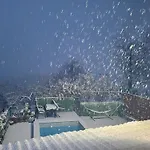 Vakantiehuis Vikendica Garfild Sa Bazenom I Saunom *