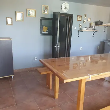 Vikendica Garfild Sa Bazenom I Saunom