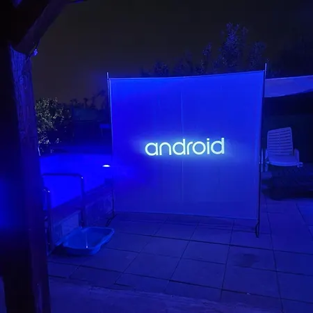 Vikendica Garfild Sa Bazenom I Saunom Casa de Férias