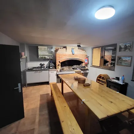 Vikendica Garfild Sa Bazenom I Saunom *