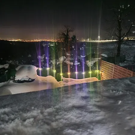 Vikendica Garfild Sa Bazenom I Saunom 巴尼西卢卡