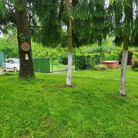 Vikendica Garfild Sa Bazenom I Saunom Banja Luka