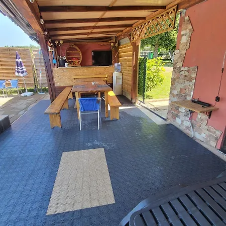 Vakantiehuis Vikendica Garfild Sa Bazenom I Saunom Banja Luka