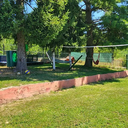 Vikendica Garfild Sa Bazenom I Saunom Casa de Férias Banja Luka