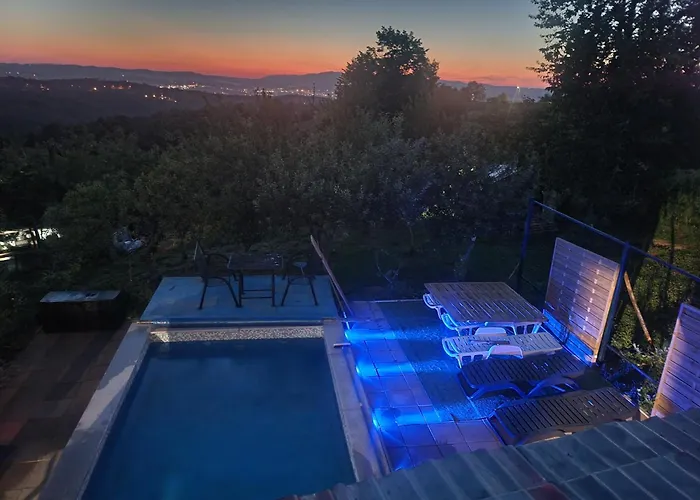 Vikendica Garfild Sa Bazenom I Saunom *