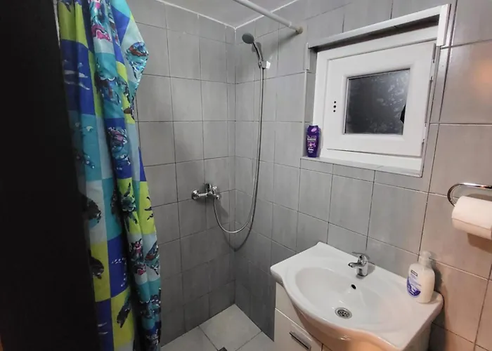 Vikendica Garfild Sa Bazenom I Saunom Banja Luka