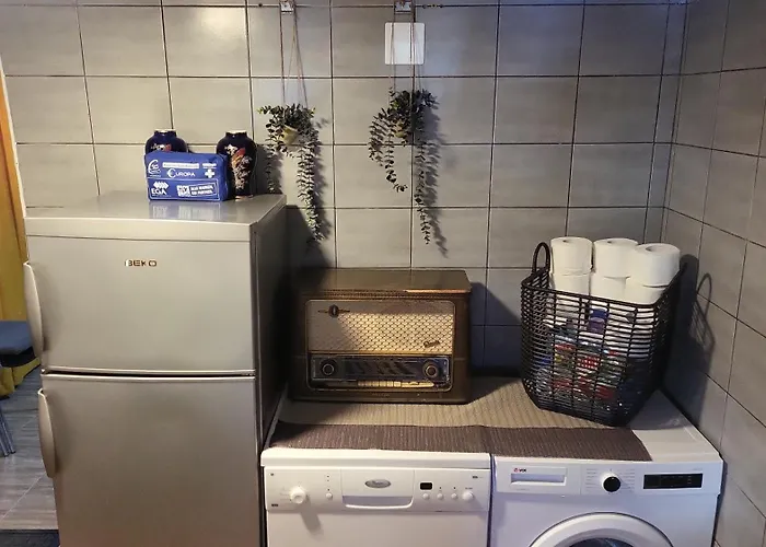 Vikendica Garfild Sa Bazenom I Saunom Banja Luka