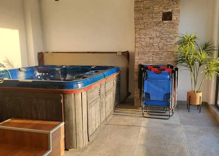 Vikendica Garfild Sa Bazenom I Saunom *