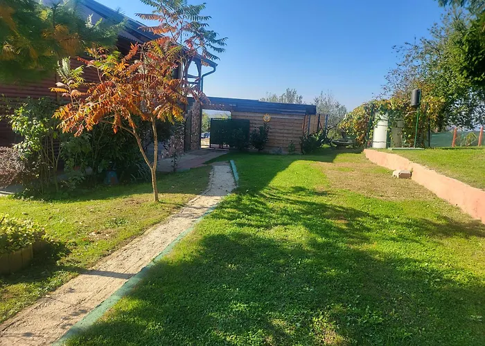 Vikendica Garfild Sa Bazenom I Saunom 度假居 巴尼西卢卡